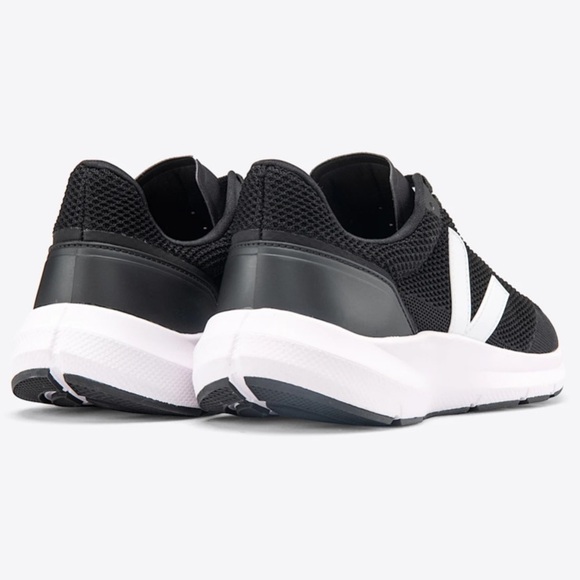 Veja Marlin V Knit Black/White Women’s size 7 NEW!!! - Picture 4 of 9